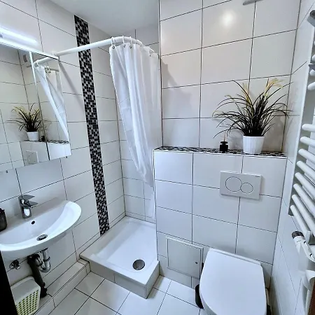 - Haus K, App 0k0806